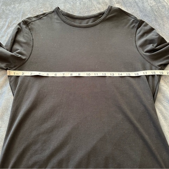 Lululemon Black Crewneck Long Sleeve Shirt Mens - Picture 7 of 8